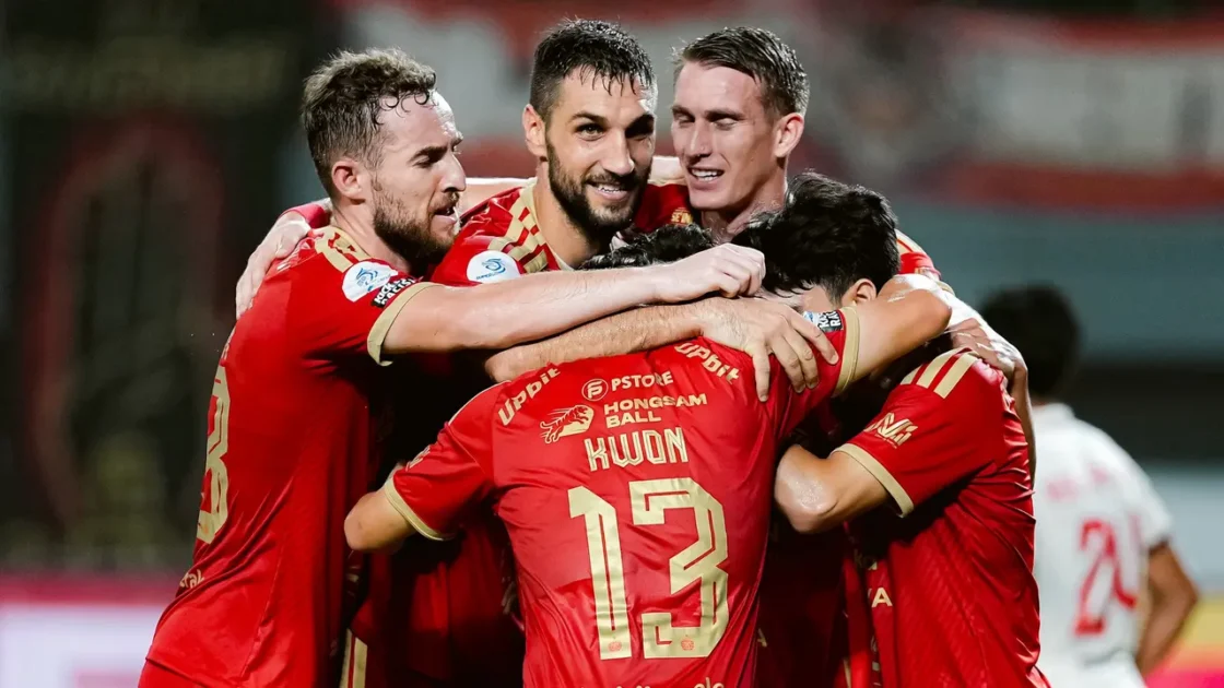 Cara Nonton Persija vs Persik di BRI Super League
