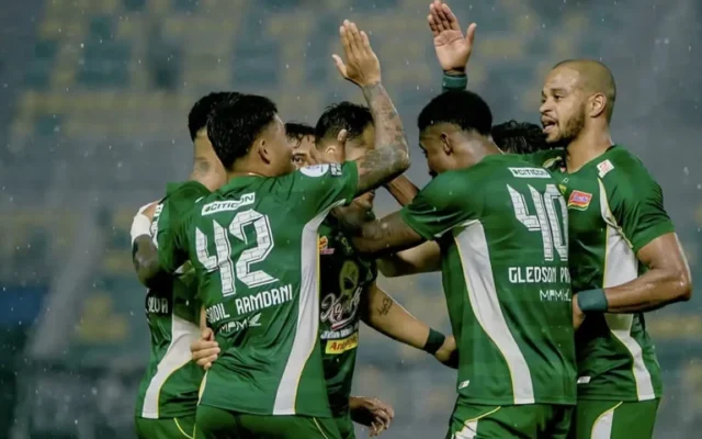 Link Live Streaming Persebaya vs Persijap di BRI Super League