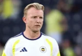 Dirk Kuyt Jadi Pelatih Interim Fenerbahce Jelang Lawan Liverpool