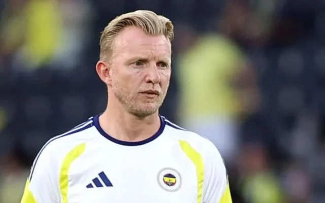 Dirk Kuyt Jadi Pelatih Interim Fenerbahce Jelang Lawan Liverpool
