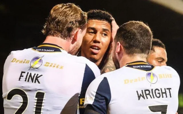 Steven Pressley Bawa Dundee Bersaing di Papan Atas Liga