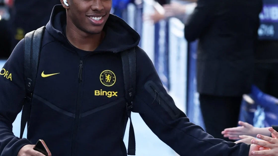 Xabi Alonso Tutup Peluang Estêvão Willian Dipinjamkan