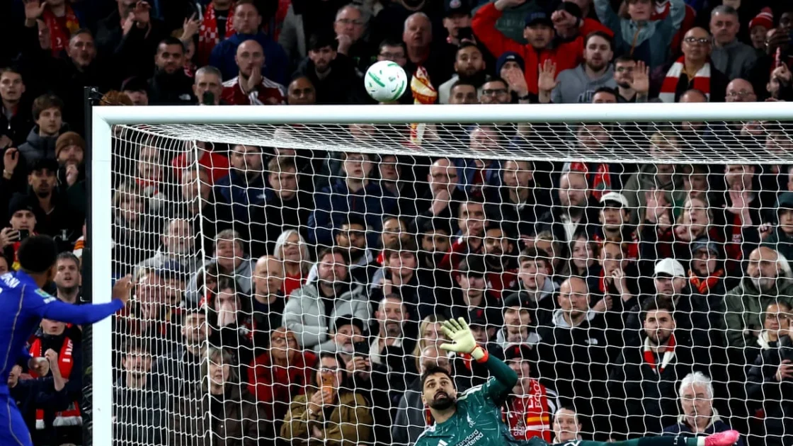 Liverpool Singkirkan Chelsea Lewat Adu Penalti di Carabao Cup