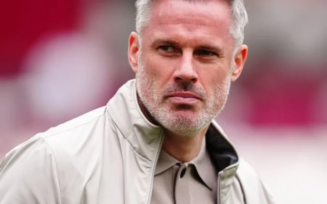 Jamie Carragher Minta Maaf ke Aston Villa Usai Diancam Hukum