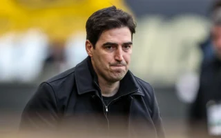 Andoni Iraola Ingatkan Liverpool Jelang Laga Lawan Arsenal