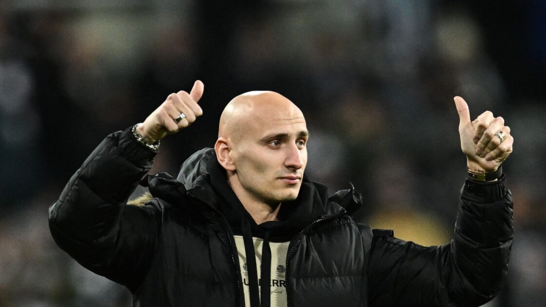 Jonjo Shelvey Bicara soal Ejekan Voldemort di Sepak Bola