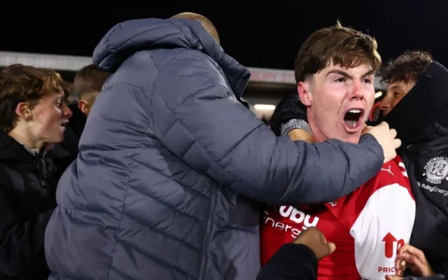 Fleetwood Singkirkan Arsenal Lewat Adu Penalti di Carabao Cup