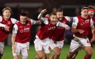 Fleetwood Tantang Everton atau Newcastle di Perempat Final