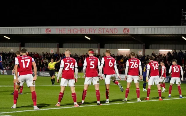Laga Arsenal Kontra Fleetwood Terhenti Gara-Gara Drone