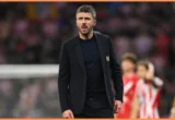 Alasan Manchester United Pertahankan Michael Carrick Pekan Ini
