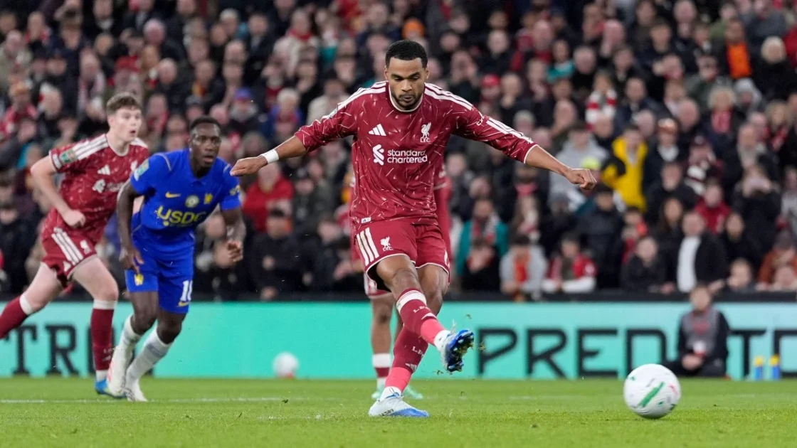 Liverpool vs Chelsea: Gol Penalti Gakpo dan Rogers