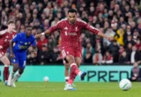 Liverpool vs Chelsea: Gol Penalti Gakpo dan Rogers