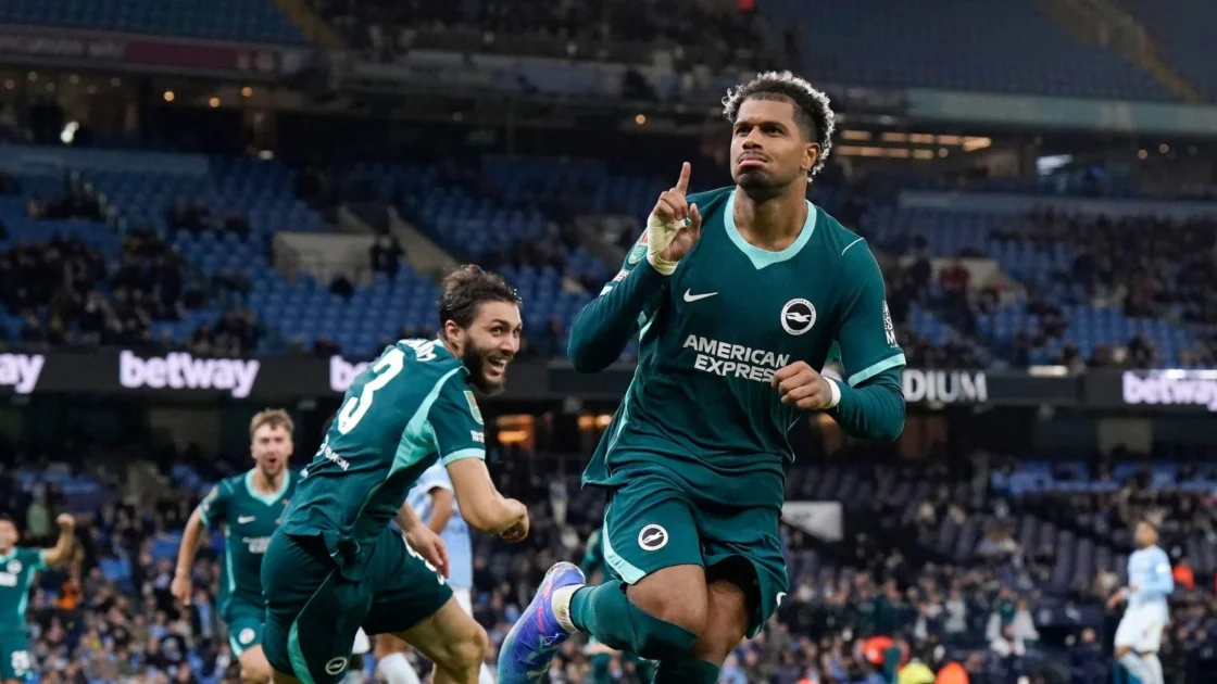Man City Singkirkan Brighton, Isu Kursi Kosong Etihad Disorot