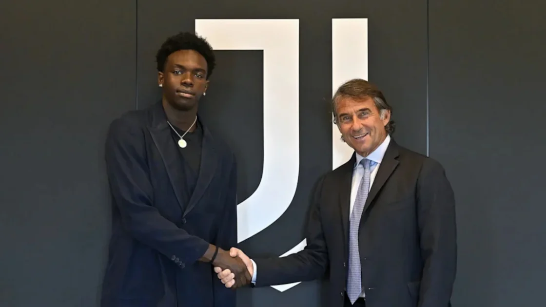 Jeff Ekhator Kembali Berlatih Jelang Debut di Juventus
