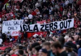 Man City Dihukum, Glazers Bisa Jual Manchester United?