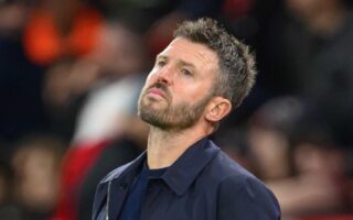 Man Utd Dinilai Layak Degradasi Karena Pertahankan Carrick