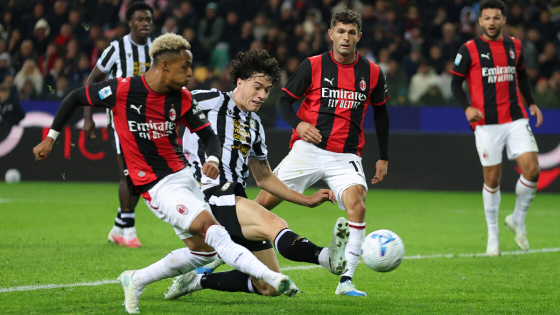 Omari Hutchinson Cetak Gol Perdana Bawa AC Milan Unggul