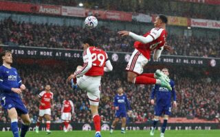 Hasil Liga Inggris: Dua Bek Tengah Bawa Arsenal Tekuk Everton