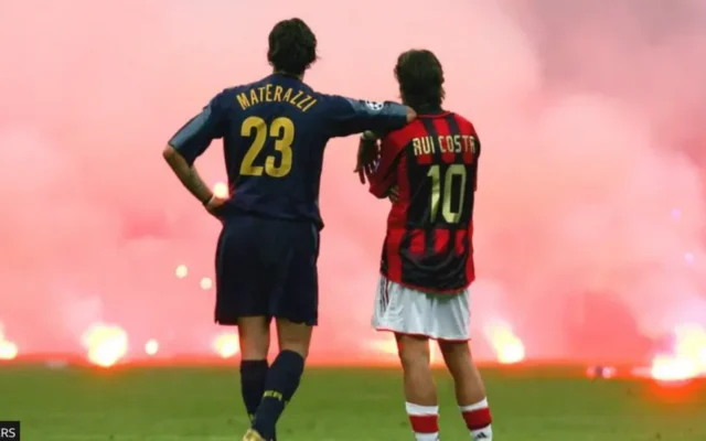 Derbi Milan 2005 dan Cerita di Balik Foto Ikonik