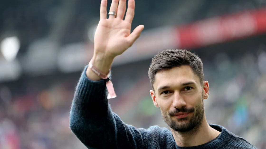 Pelatih Gladbach Alexander Blessin Hati-Hati Pulihkan Kleindienst