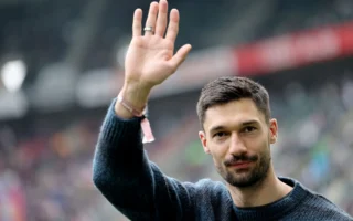 Pelatih Gladbach Alexander Blessin Hati-Hati Pulihkan Kleindienst