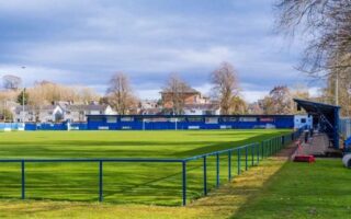 Suporter Bantu Pembersihan Lapangan Penicuik untuk Piala Skotlandia