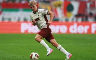Augsburg Tundukkan SG Sonnenhof Großaspach 4-2 di DFB-Pokal