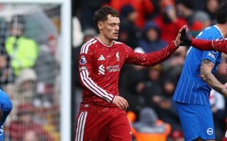 Liverpool Tundukkan Brighton 2-0, Naik ke Peringkat Empat