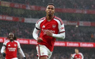 Martin Odegaard Gantikan Gabriel dan Rice di Arsenal