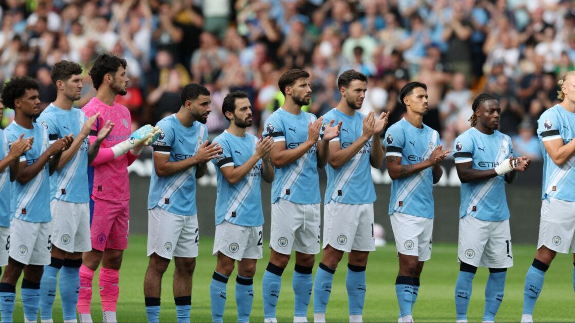 Man Utd Lirik Opsi Pinjam Bek Kiri Man City Rayan Ait-Nouri