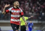Respons Santai Pelatih Madura United soal Batasan Pemain Asing
