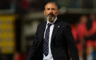 Derek McInnes Puji Mentalitas Olwethu Makhanya di Rangers
