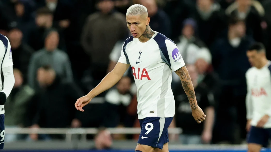Yves Bissouma Disebut Rekrutan Terburuk Tottenham Hotspur