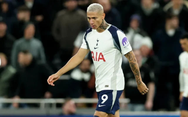 Yves Bissouma Disebut Rekrutan Terburuk Tottenham Hotspur