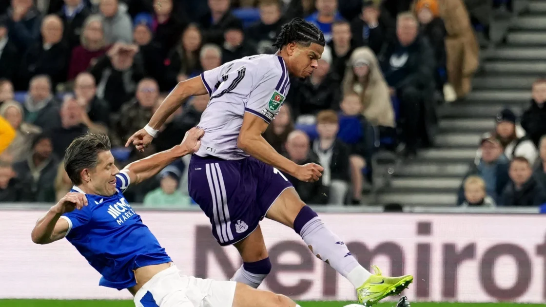 Newcastle United Simpan Talenta Muda Berbakat di Akademi